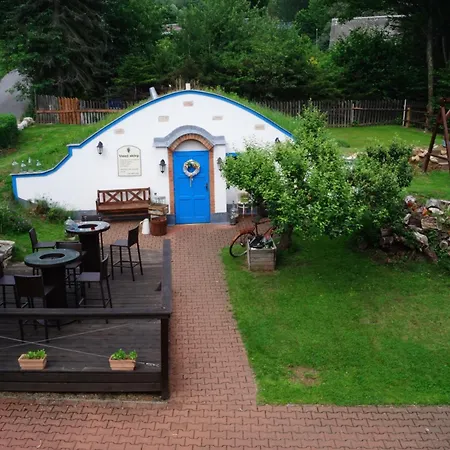Guest house Zajeci Dul 3*
